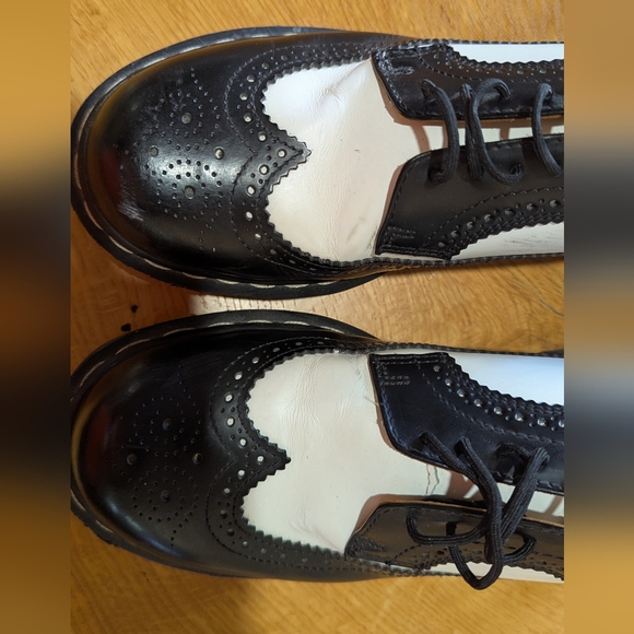 Dr. Martens Black and White Oxfords - Picture 5 of 9